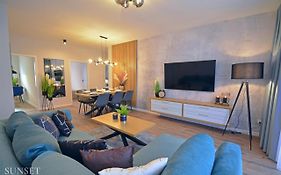 Platan - Sunset Apartments - Garaz